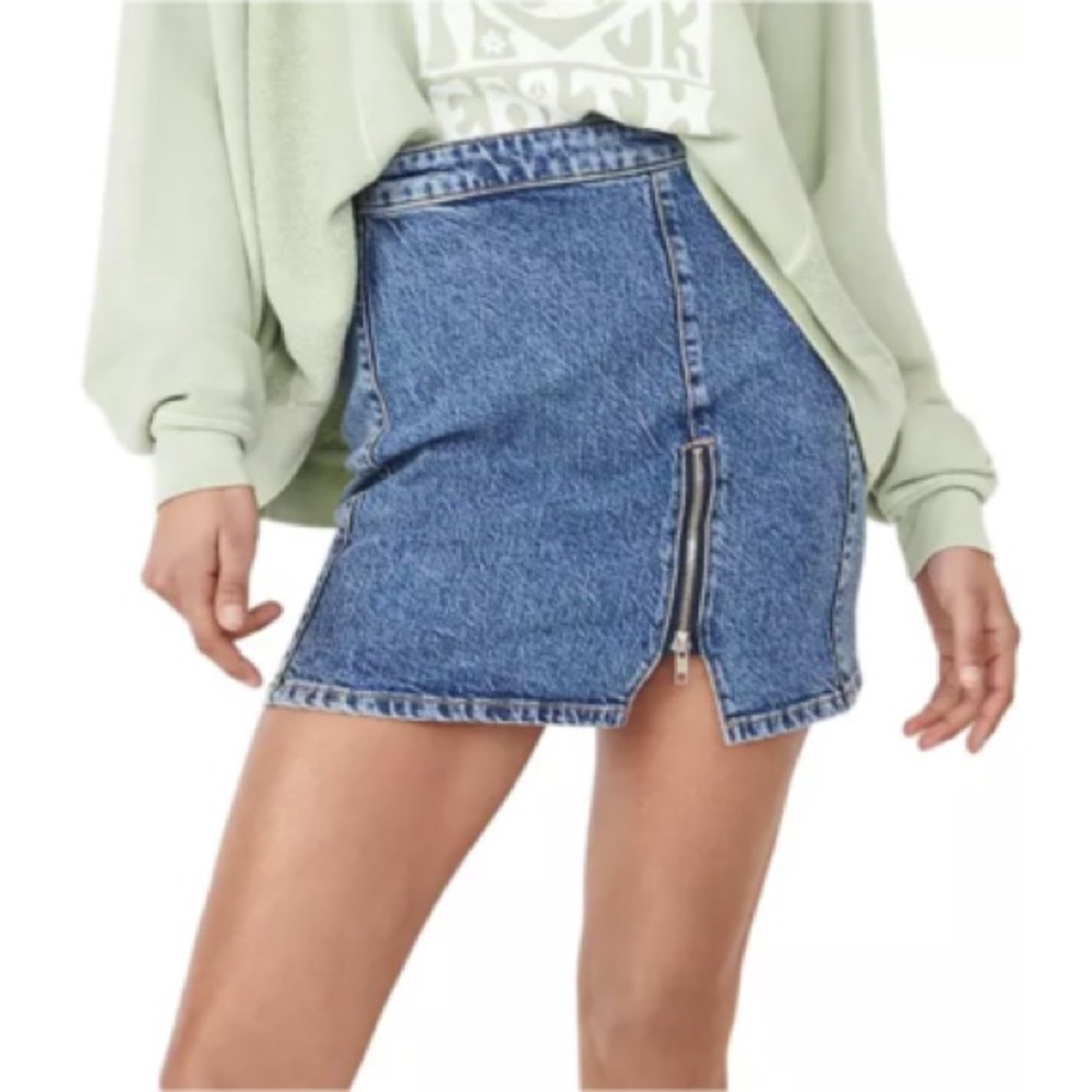 Free People Denim Zip-Front Mini Skirt Size 4